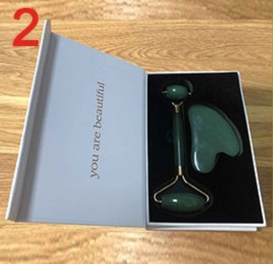 Jade Roll Massager Relieves Facial Tension Jade Roll Massager Relieves Facial Tension